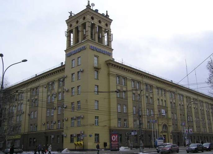 Здание Пермэнерго на Комсомольском проспекте - один из узнаваемых объектов, связанных с работой Рудника и О. Г. Кедреновского.