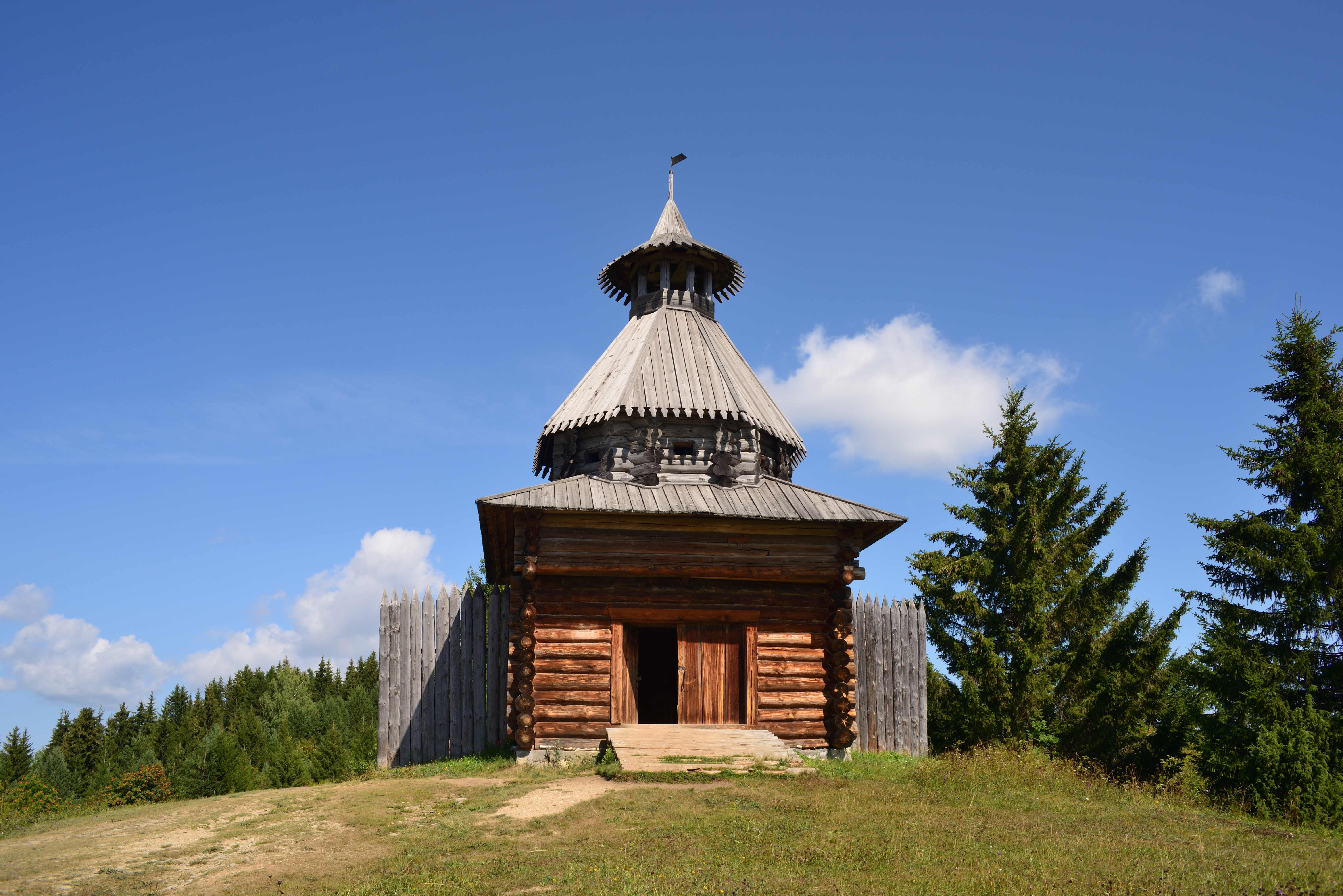 Вид музея «Хохловка». Фото: Wikimedia Commons, Hamerani, CC BY-SA 4.0.