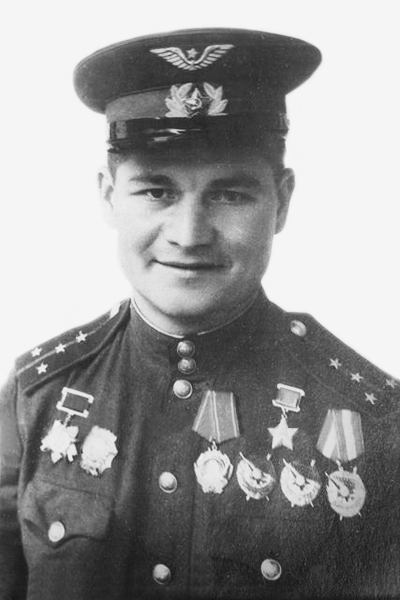 Капитан Григорий Сивков, март 1945 года.